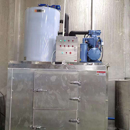 2台5吨大型片冰机交付河南牛肉加工厂使用