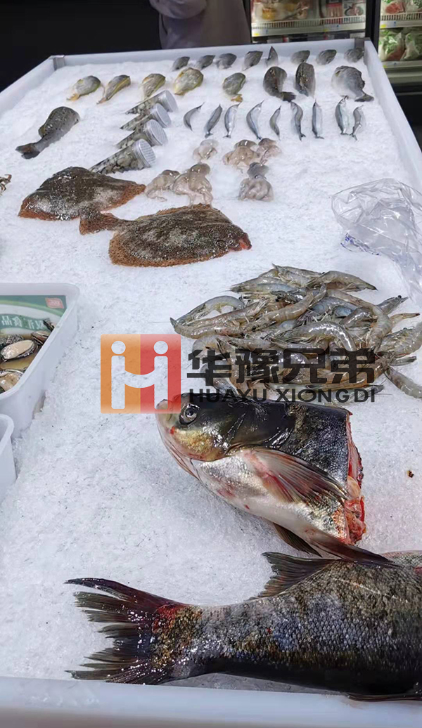 300公斤片冰机交付郑州华豫佰佳超市(图2)